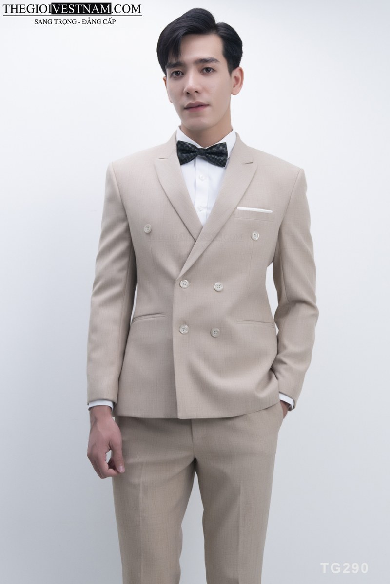 suit sáng màu